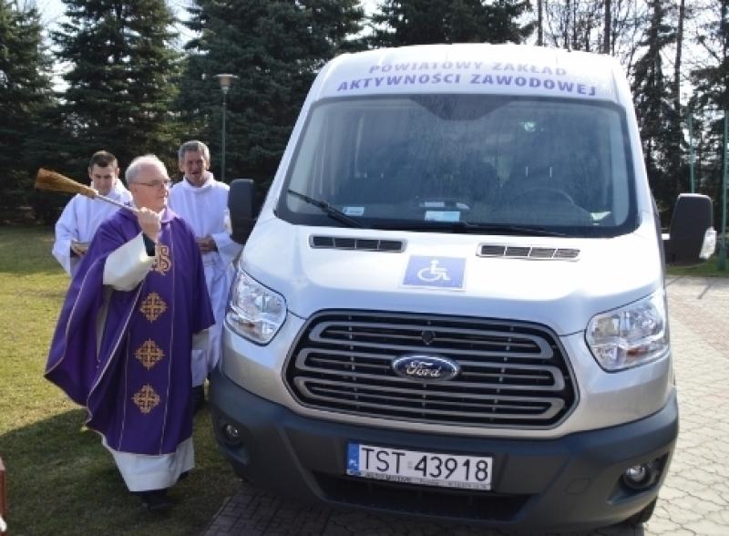 Nowe auto poświęcone
