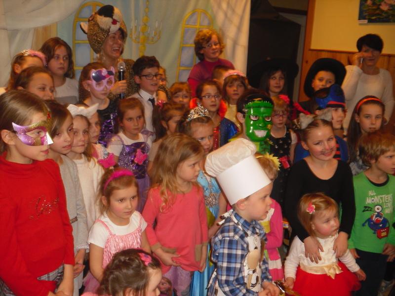 Bal z konkursem