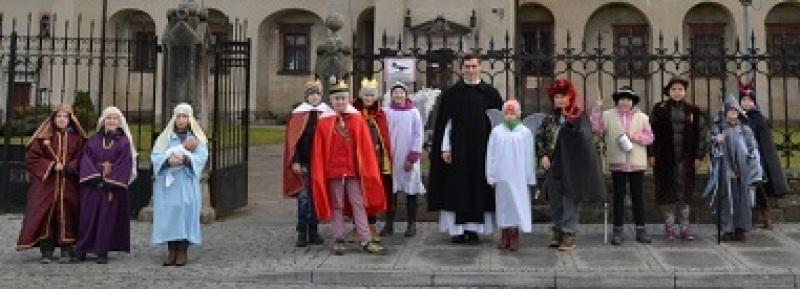 Mali kolędnicy