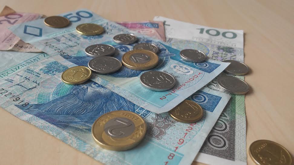 Skąd wziąć na karpia, czyli świąteczne dylematy finansowe