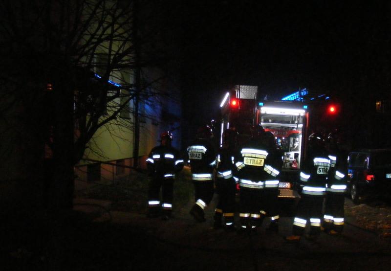 Pożar w bloku przy ul. Staszica. Ewakuowani mieszkańcy