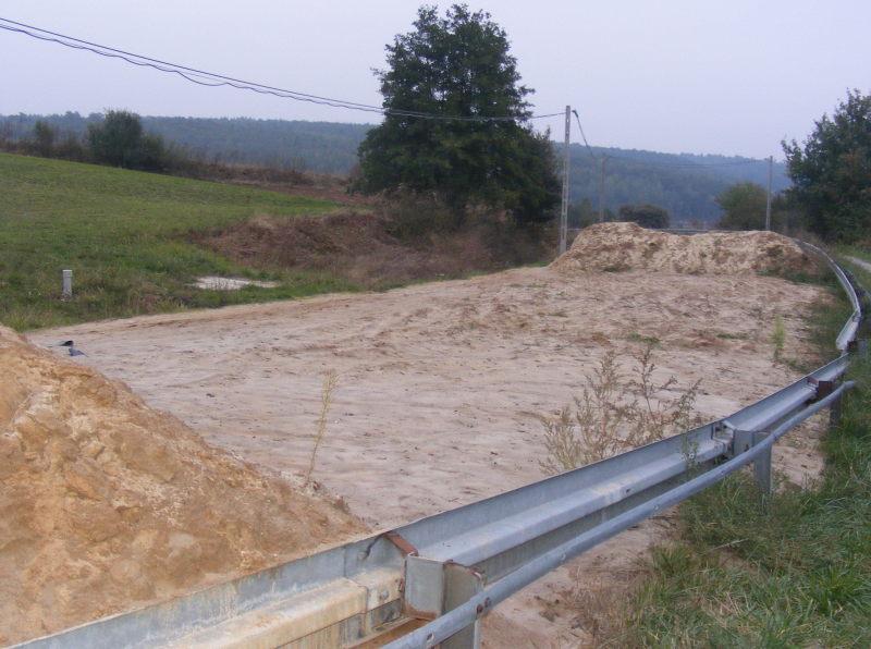 Kałków-Wióry droga nadal nieprzejezdna