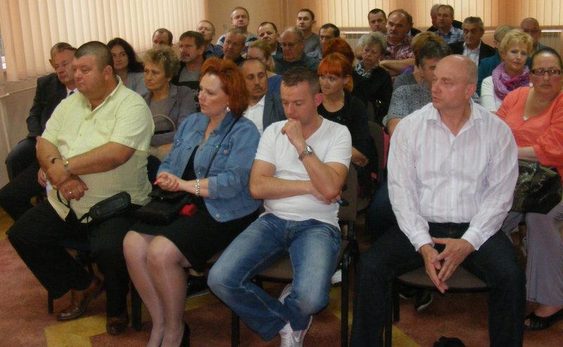 Na razie bez odpraw i nagród