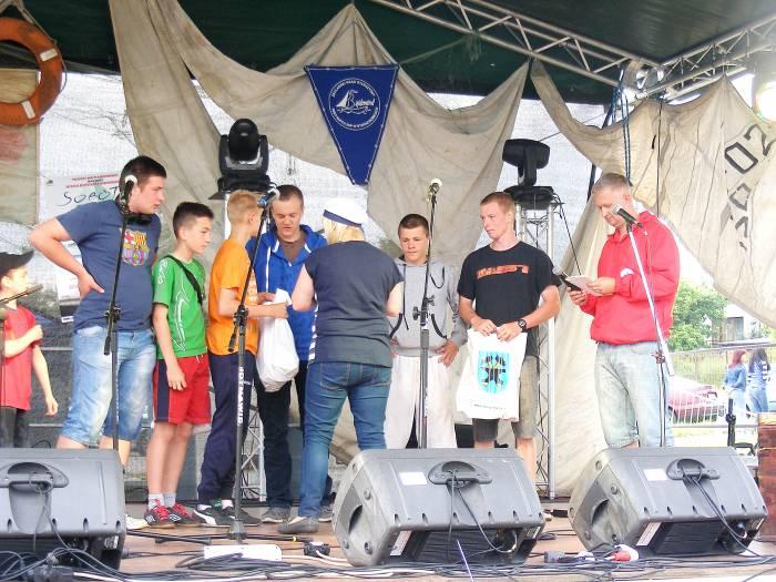 Szantowa zabawa nad wodą