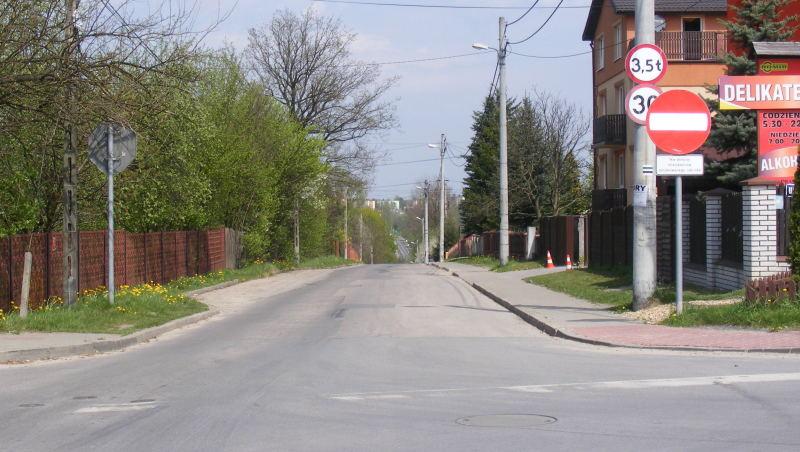 Moniuszki z zakazem od góry