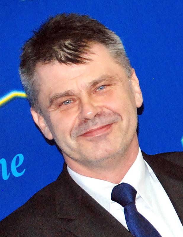 Co z kortami i dofinansowaniem klubów sportowych?