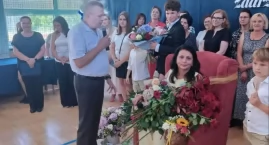 Po 37 latach pracy przeszła na emeryturę. Wzruszające pożegnanie dyrektor szkoły w Parszowie