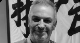 Odszedł dr Allan Lawrence. Człowiek, który zbudował &hellip;