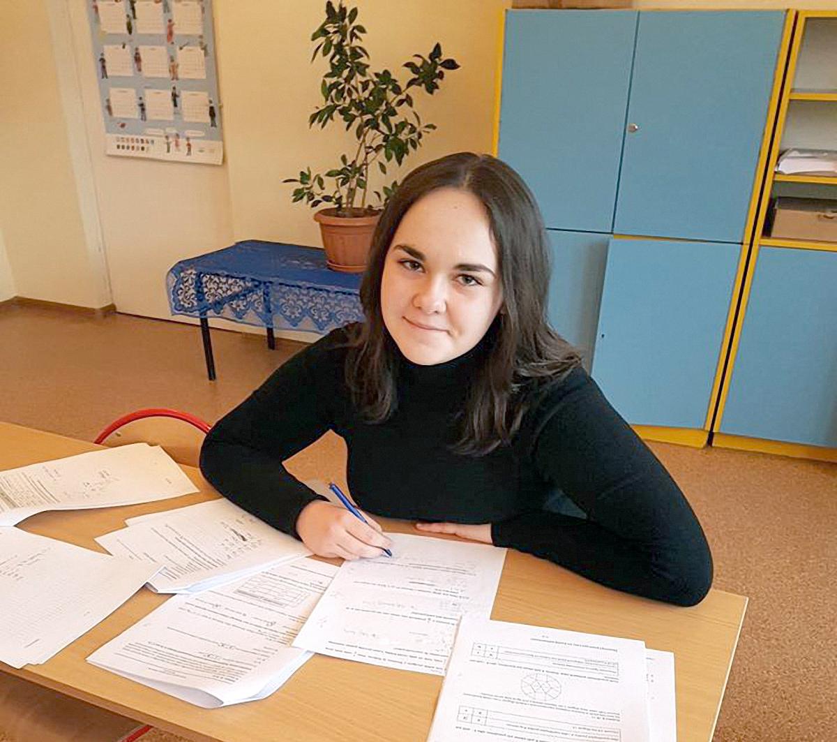Finalistka konkursu matematyki ze szkoły w Kłucku