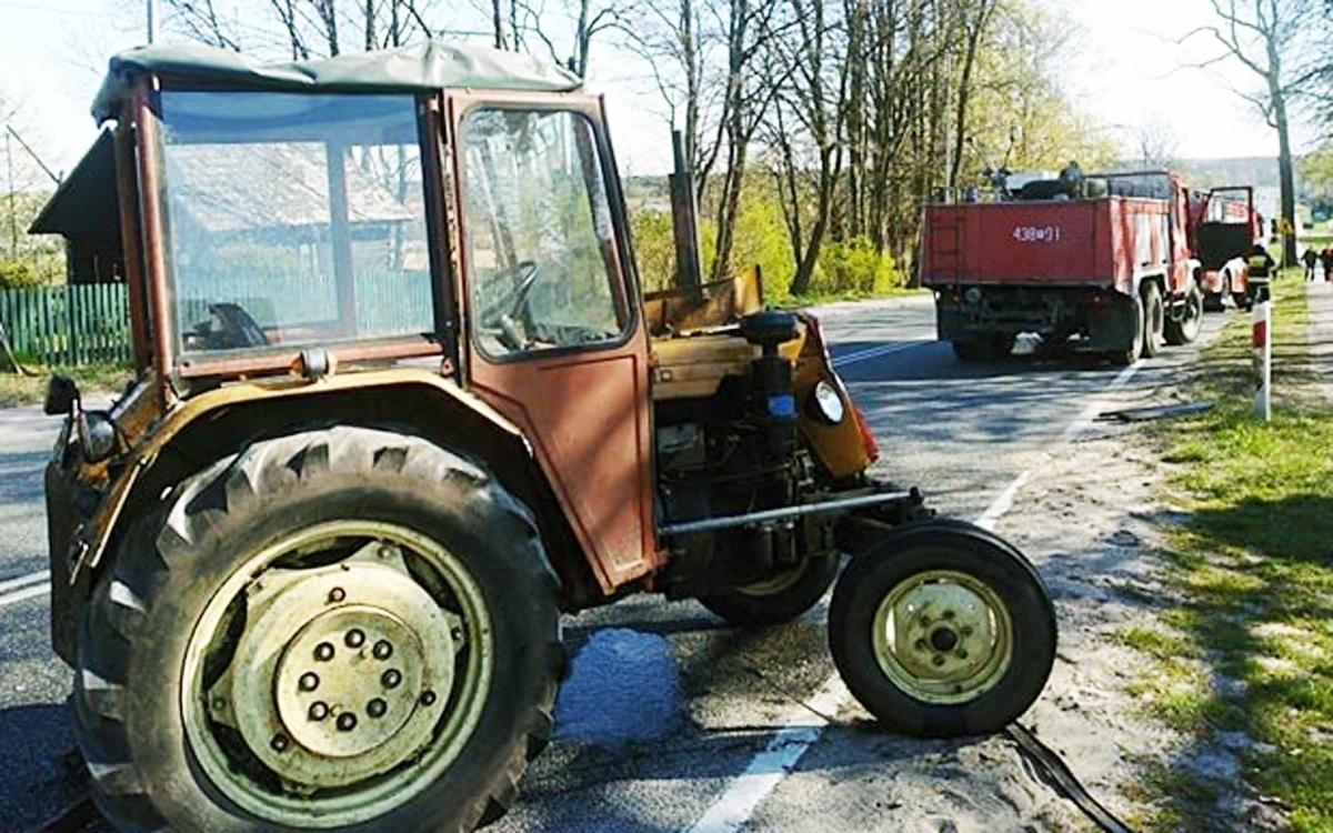 Traktor ursus wjechał pod ciągnik MAN