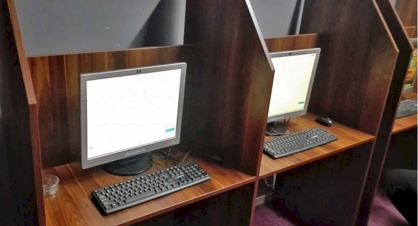 Niemal jak w sali komputerowej grali w Końskich na pieniądze