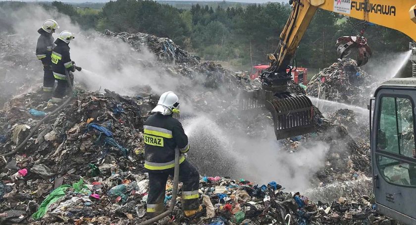 Co zadecydował sąd w sprawie właściciela składowiska odpadów w Fałkowie?