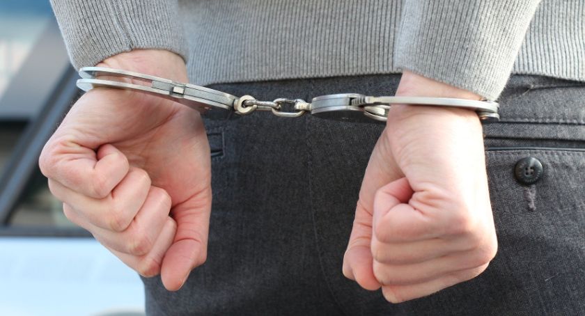 Konecka policja zatrzymała poszukiwanego