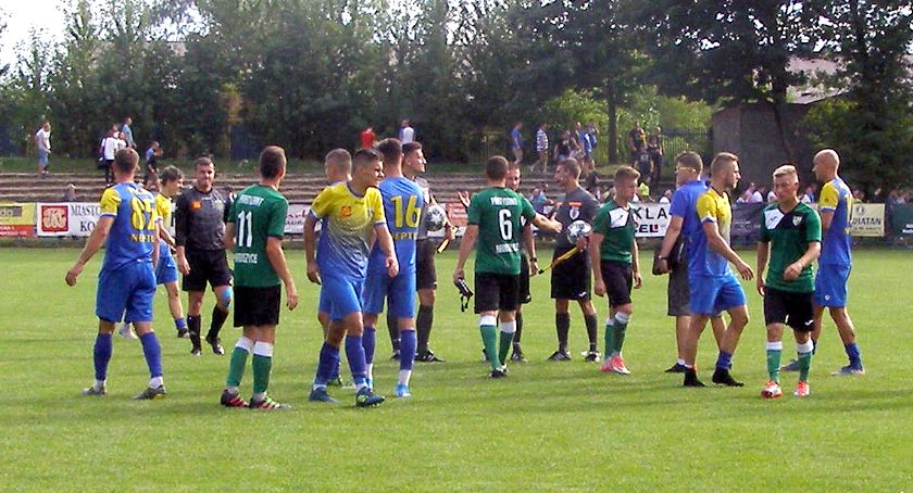 Czwartoligowcy z Radoszyc trenują, a za chwilę...