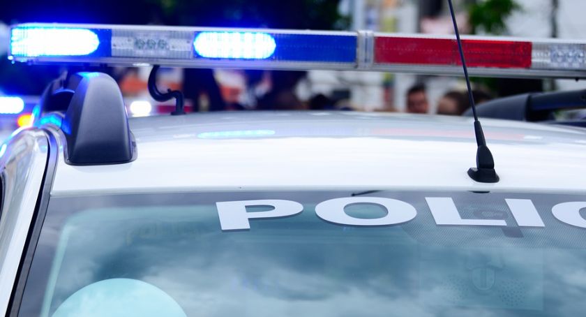 Najechał na motor, gdy ten przepuszczał pieszego