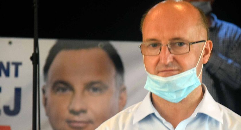 Wiceminister spraw zagranicznych wspiera Andrzeja Dudę