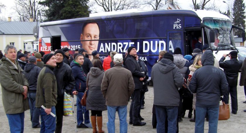 Zmiana miejsca spotkania prezydenta Andrzeja Dudy z mieszkańcami Końskich