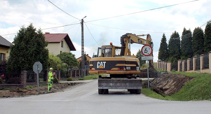 GMINA SMYKÓW. Rozbudują drogę dzięki FDS