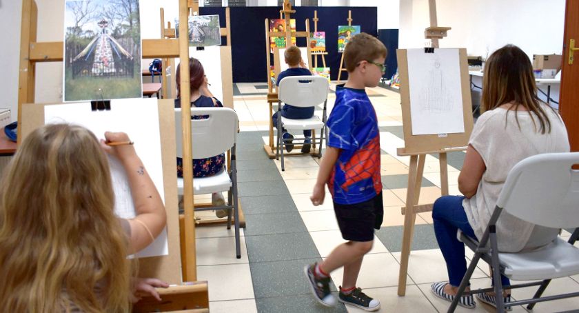 GMINA GOWARCZÓW. Centrum realizuje ambitny projekt