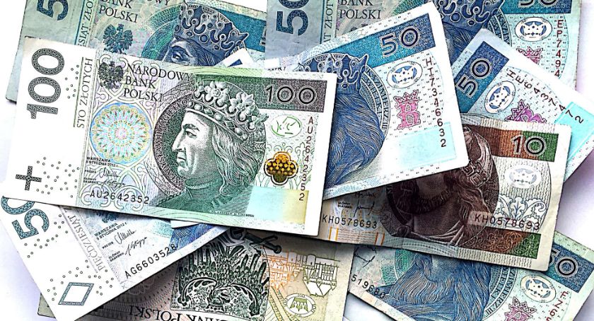 GMINA KOŃSKIE. Burmistrz przyznał stypendia sportowe