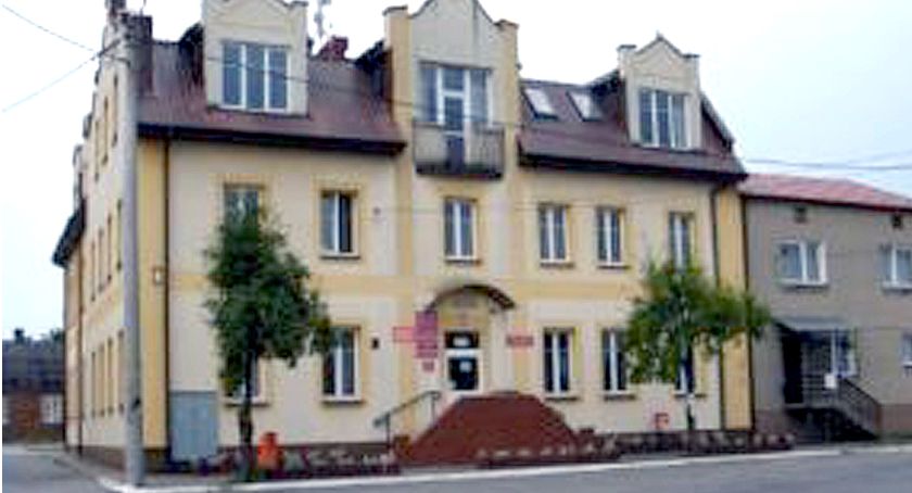 GMINA GOWARCZÓW. Wójt zarządził - urząd nieczynny