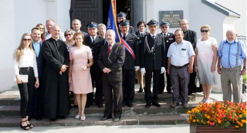 RADOSZYCE. Uroczyście powitali nowego proboszcza