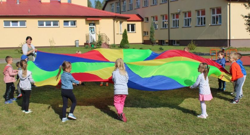 GMINA SMYKÓW. W Miedzierzy świętowali Dzień Przedszkolaka [ZDJĘCIA]