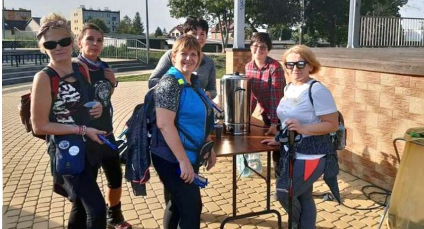 Maszerowali z Końskich na Biegun Ciepła. To był jedyny w swoim rodzaju marsz