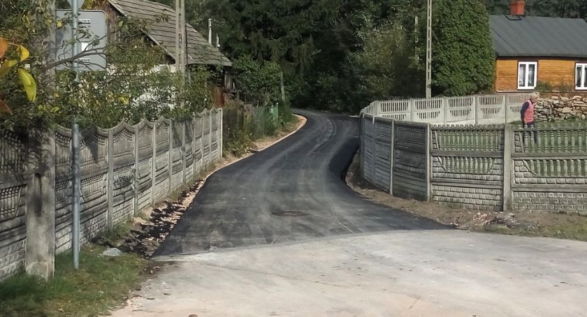 GMINA KOŃSKIE. Końcówka zadań drogowych z funduszu sołeckiego