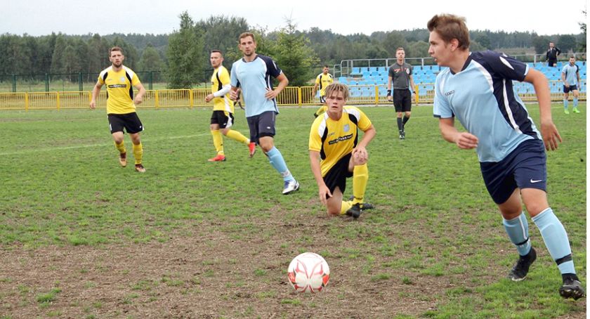 KS Smyków porażką zakończył pierwszą rundę rozgrywek w Klasie A