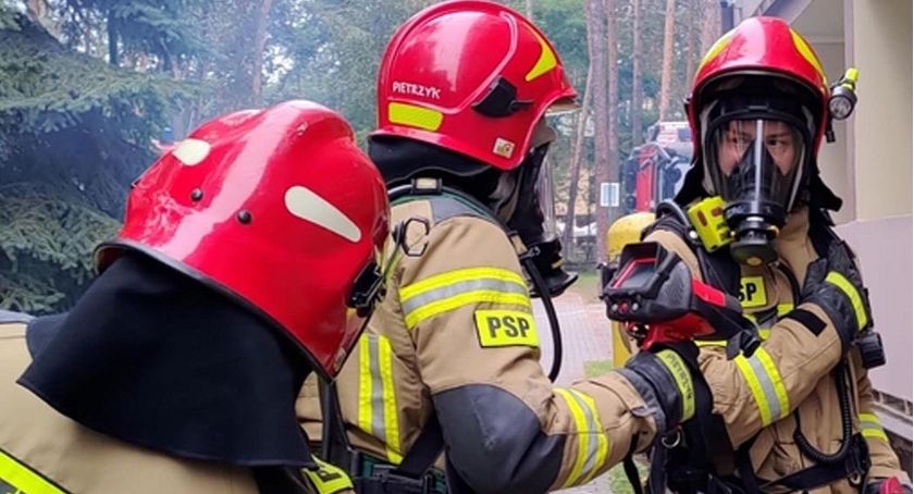 KOŃSKIE. Strażacy pomagali medykom ratować życie chorym