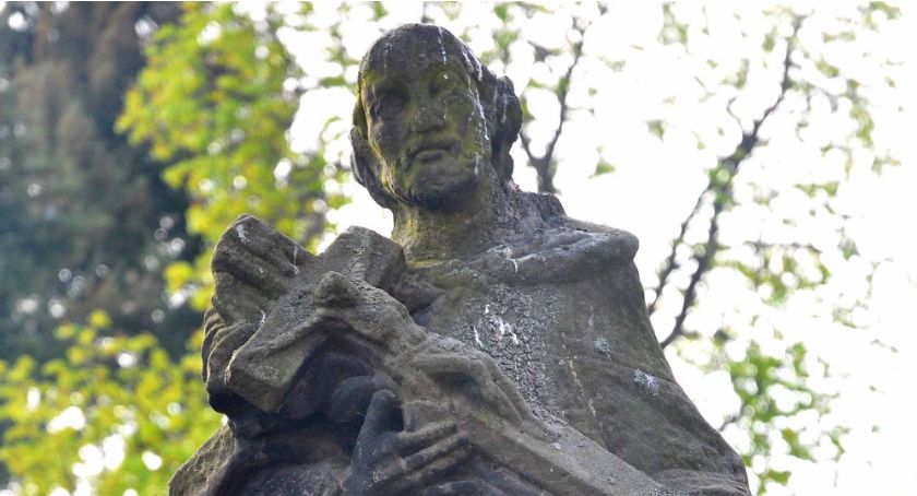 KOŃSKIE. Zanim św. Jan Nepomucen powróci na dawne miejsce [ZDJĘCIA]