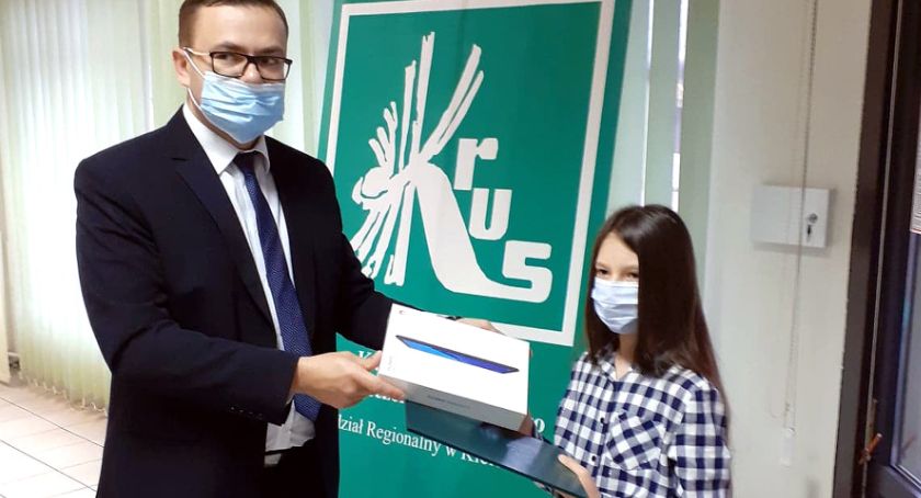 Triumf uczennicy ze Szkoły Podstawowej w Kłucku w konkursie KRUS