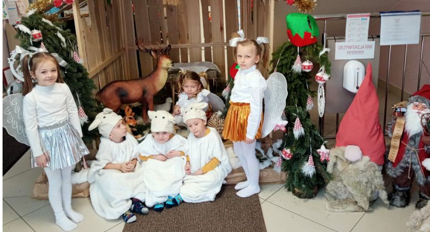 Piękne przedstawienie bożonarodzeniowe „Nie płacz Jezu, my Ci zaśpiewamy” [ZDJĘCIA]