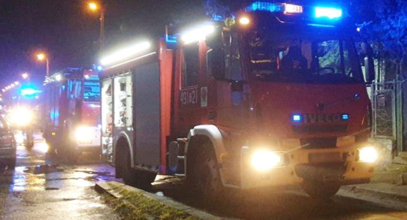 W Bedlnie koło Końskich zapalił się dom zamieszkały sezonowo