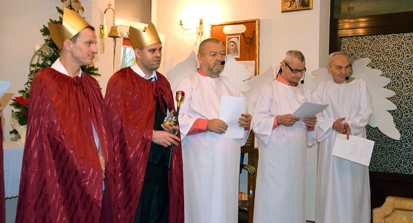 Jasełka i Wigilia w Domu Pomocy Społecznej „Etola” w Rudzie Pilczyckiej