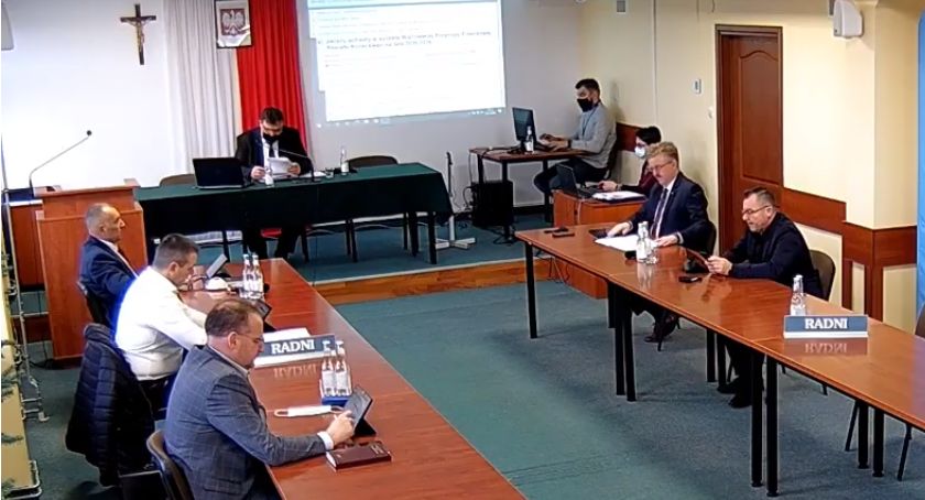 Budżet powiatu koneckiego przyjęty. Bez głosu sprzeciwu