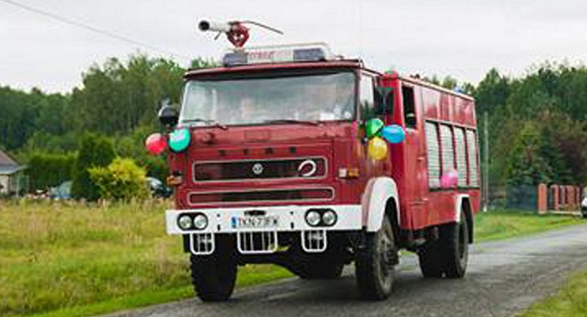 Druhowie z OSP Przyłogi sprzedają swojego Stara 244
