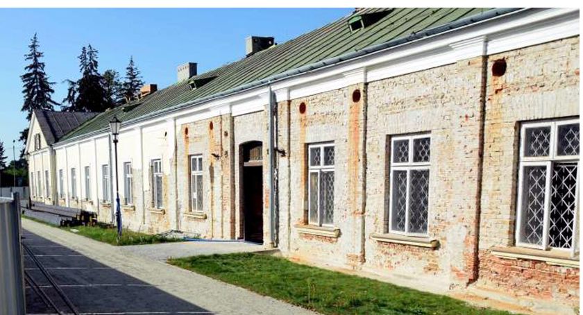 Co nowego znaleziono w remontowanym pałacu w koneckim parku? [ZDJĘCIA}