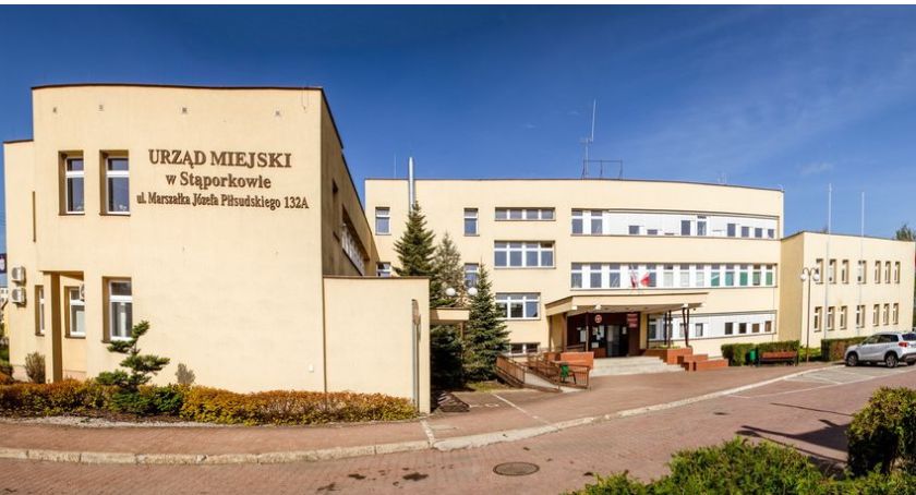 GMINA STĄPORKÓW. Czas remontu, utrudniona komunikacja
