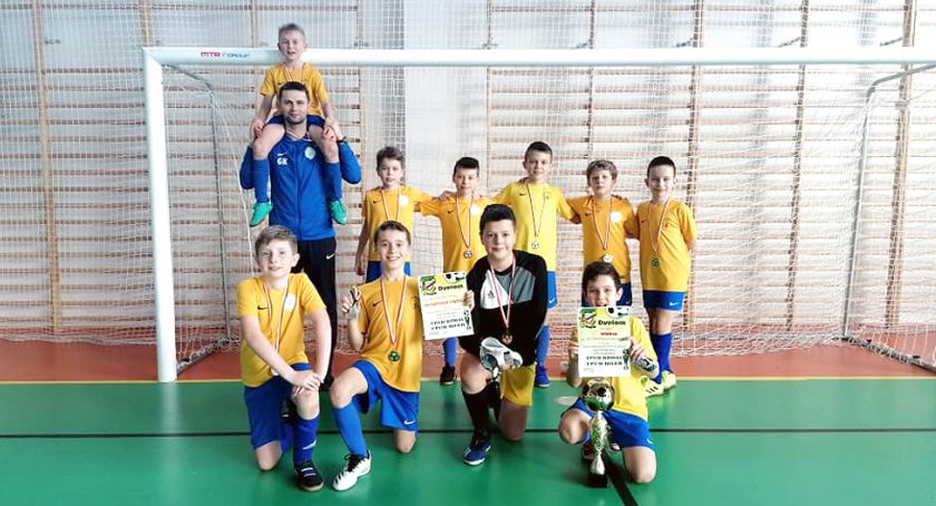 Zwycięstwo Akademii Piłkarskiej Champions Końskie w Pawłowie