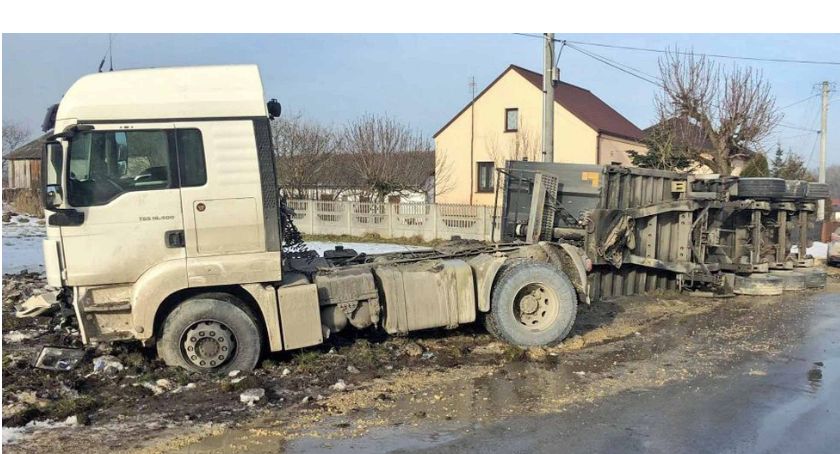 W Rudzie Pilczyckiej strażacy udzielali pomocy poszkodowanemu w wypadku [ZDJĘCIA]