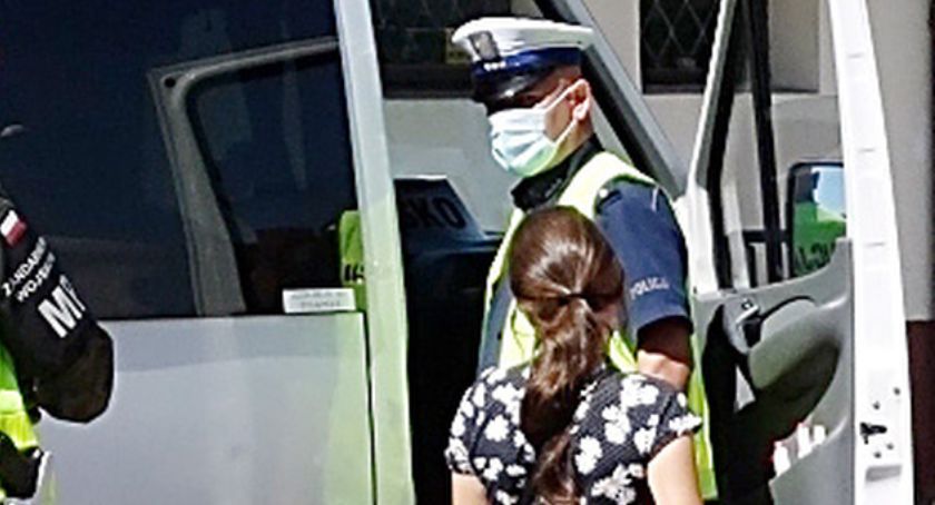 W Stąporkowie kierowca autobusu dostał mandat za...