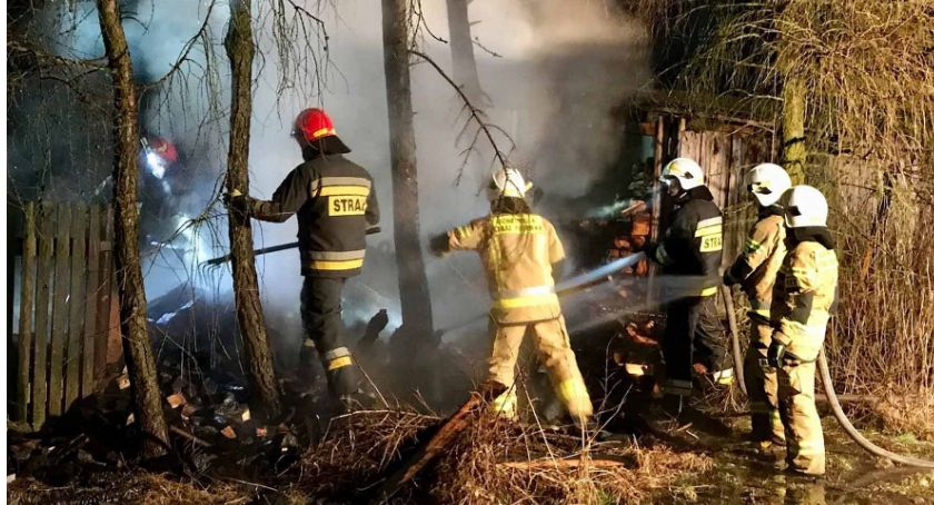 W Starym Sokołowie spłonął budynek gospodarczy