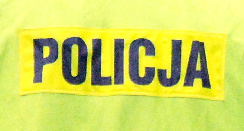 Konecka policja koło kolegiaty i placu targowego