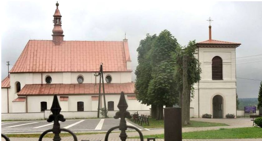 W Odrowążu, gdzie obdarte wąsy na strzale zatknięto [ZDJĘCIA]