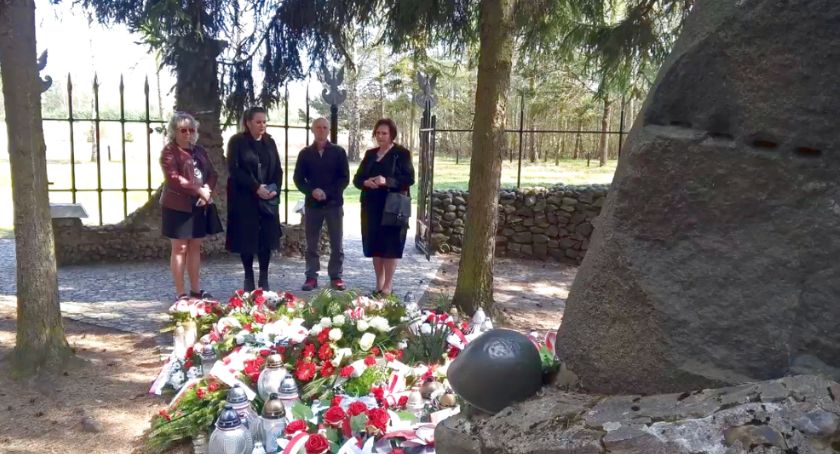 W szkole w Miedzierzy pamiętają o swoim wielkim patronie [ZDJĘCIA]