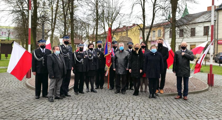 W Radoszycach skromnie świętowano rocznicę uchwalenia Konstytucji 3 Maja [ZDJĘCIA]