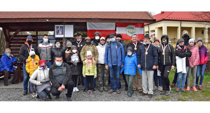 W Końskich spacerowali szlakiem zabytków i miejsc pamięci narodowej [ZDJĘCIA]
