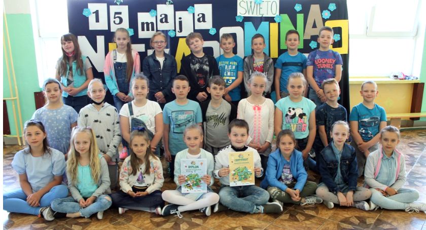 W Niekłaniu Wielkim obchodzili Święto Polskiej Niezapominajki [GALERIA ZDJĘĆ]